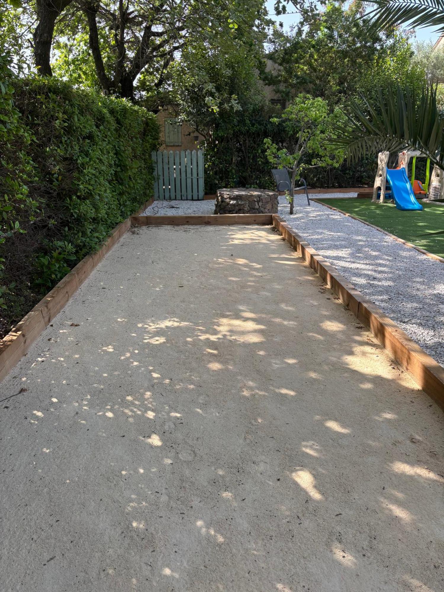 La Cigaliere 1 Charmant T1 Bis Avec Terrasse Dans Villa Sollies-Ville Kültér fotó
